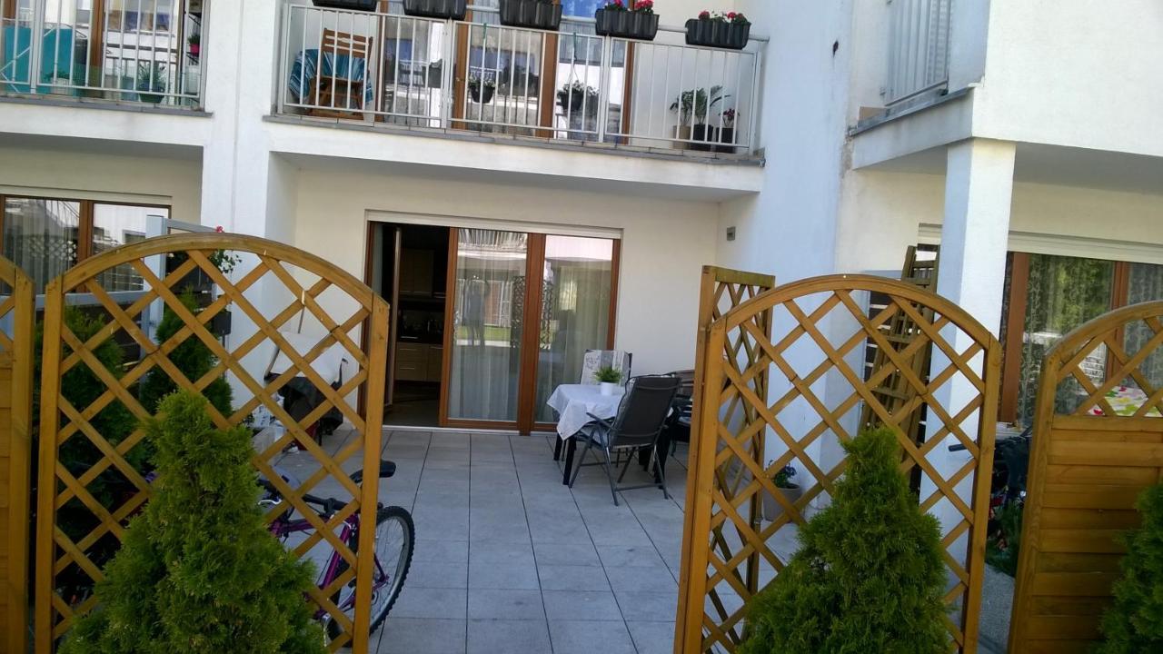Swinoujscie Platan Patio 6 - Berry Apartments Екстериор снимка